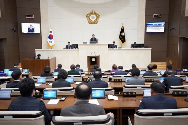 20191126 용인시의회, 제238회 제2차 정례회 제2차 본회의 열어.jpg