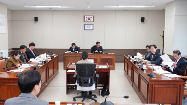 20191128 제238회 제2차 정례회 행감 2일차(3)-도시건설위원회.JPG