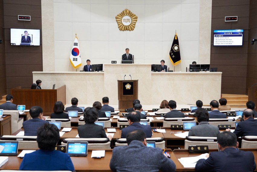 20191218 용인시의회, 제239회 임시회 개회.jpg