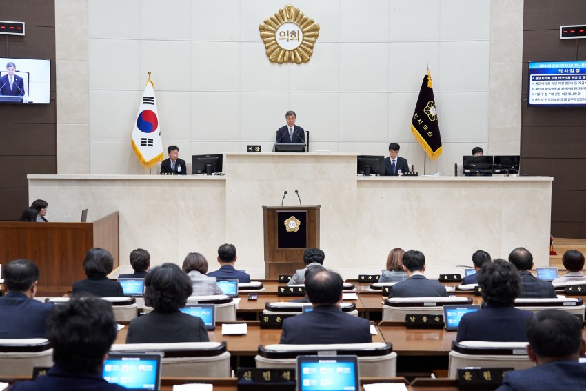20200207 용인시의회, 제240회 임시회 폐회.jpg