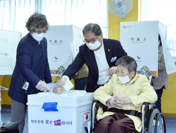0415 이재정 교육감 “학생 유권자가 주권국민 되는 뜻깊은 날”(사진1).JPG
