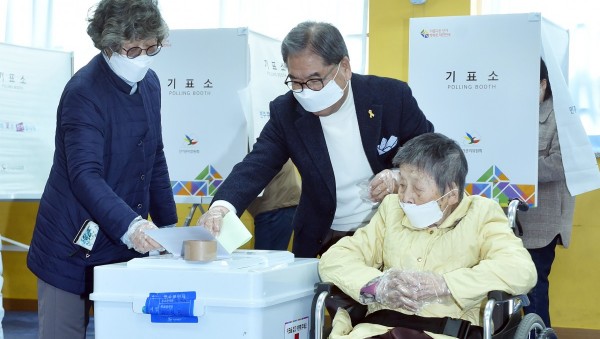 0415 이재정 교육감 “학생 유권자가 주권국민 되는 뜻깊은 날”(사진1).JPG