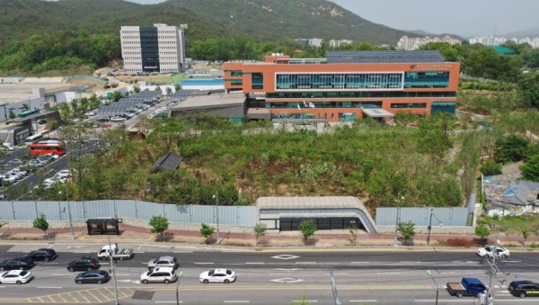 0514 경기도교육청북부청사 숲 조성 공사 완료. 9월 이후 전면개방(사진2).jpg