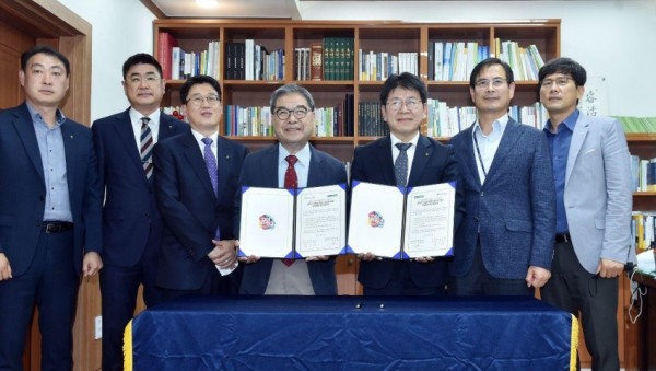 0525 도교육청-NH농협 경기꿈의학교 활성화 ‘맞손’(사진2).jpg