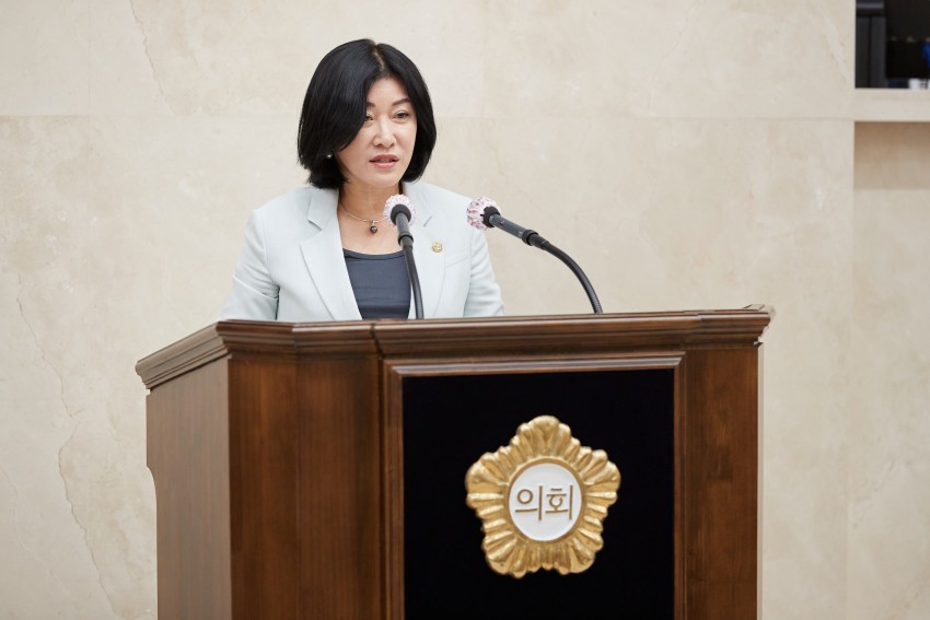 20200612 제244회 정례회 제2차 본회의-시정질문(김희영 의원).jpg