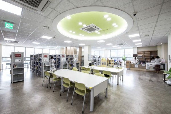 1. 청덕도서관 내부사진.jpg