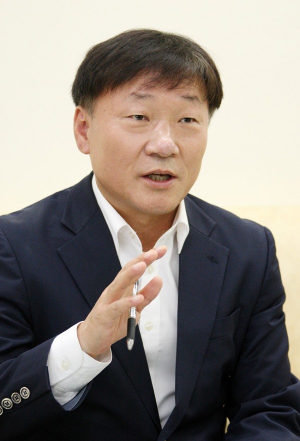 남종섭 위원장_사진_002.jpg