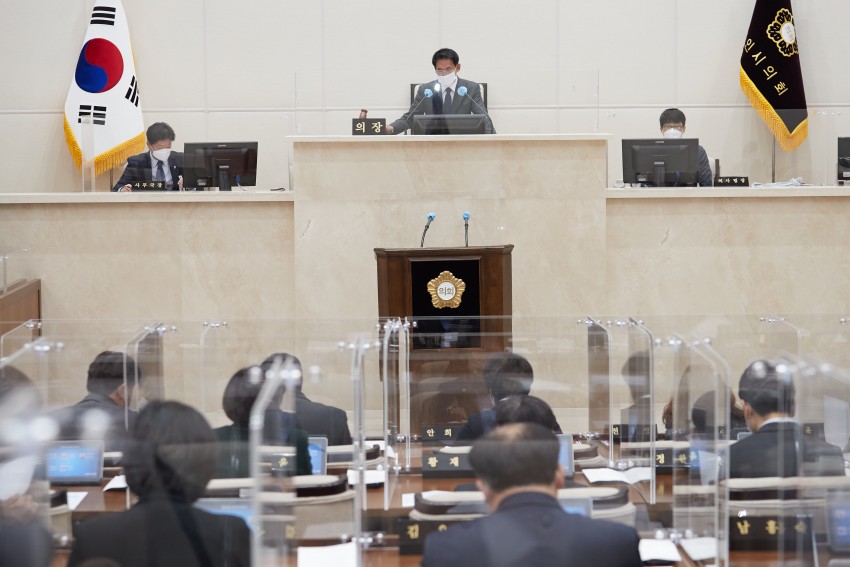 20201217 용인시의회, 제249회 제2차 정례회 폐회.jpg