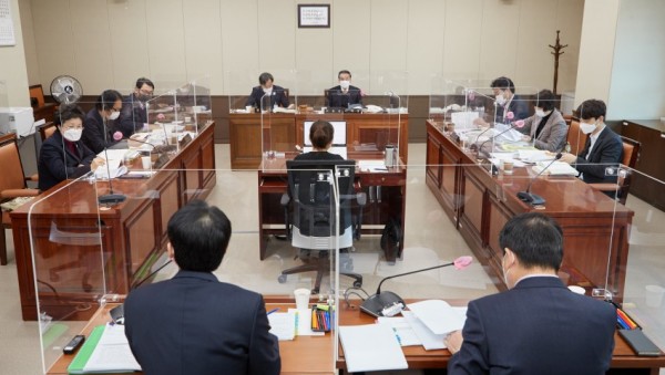 20201203 행정사무감사 8일차-004.jpg