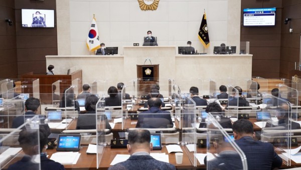 20201218 용인시의회, 제250회 임시회 개회(1).jpg