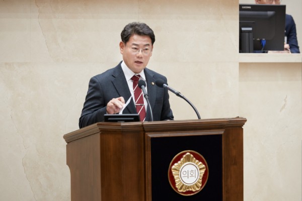 20231120 제277회 제2차 정례회 시정질문-8.이진규 의원(1).jpg