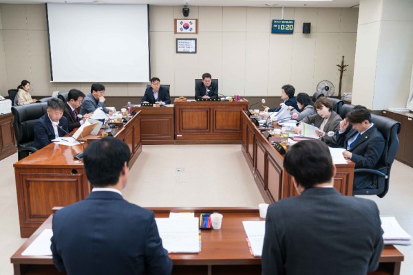 20231124 행정사무감사 4일차(3)도시건설위원회.jpeg