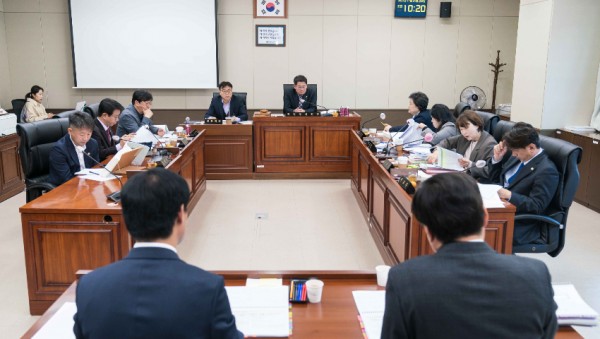 20231124 행정사무감사 4일차(3)도시건설위원회.jpeg