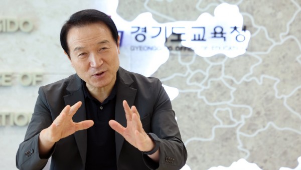 임태희교육감 사진2.JPG