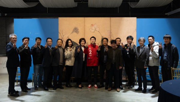 첨부1. 이동·남사 기업·소상공인 상생협의회 간담회 단체사진.jpg