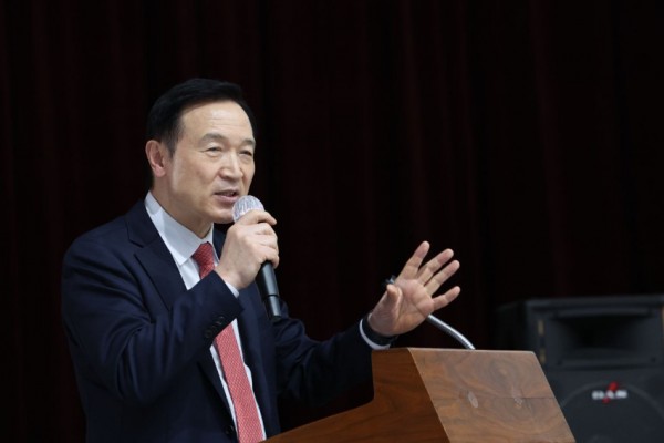 240329 임태희 교육감, 증거에 기반해 정책 평가, 끊임없는 교육 혁신 일상화해야(사진2).jpg