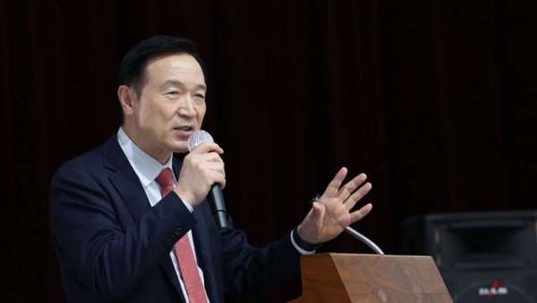240329 임태희 교육감, 증거에 기반해 정책 평가, 끊임없는 교육 혁신 일상화해야(사진2).jpg