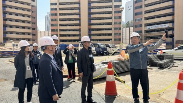 240403 경기도교육청, 안전한 교육환경 조성 위해 교육환경평가 사후관리 강화 추진(학교급식보건과) 현장 점검 사진1.JPG