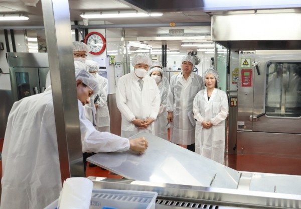 240501_임태희_교육감_앞으로_폐암걱정_사라진다_경기도_학교_급식실은_공기_청정지대(사진2).jpg