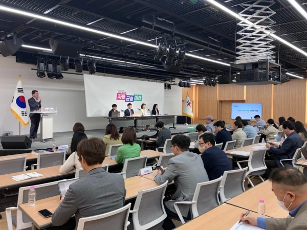 240507_경기도교육청___IB_운영교_145개로_확대_깊이_있는_학습으로_공교육_변화_추진_5대_전략(사진2).jpg
