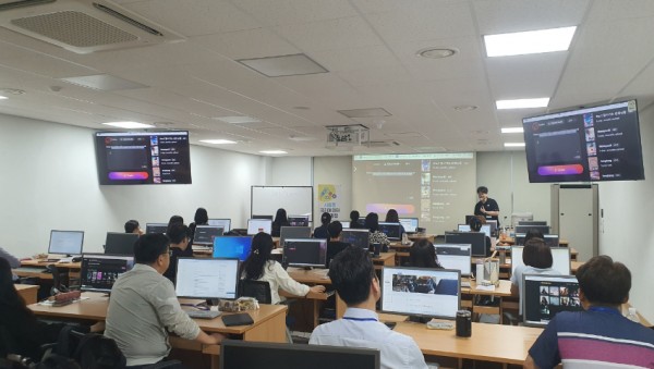 240722_경기도교육청율곡연수원__일반직_공무원__AI_활용해_업무_날개_단다(경기도교육청율곡연수원)(사진2).jpg