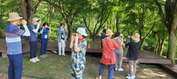 3-2. 용인특례시 산림교육센터에서 열린 교원 대상 산림교육 연수 모습.jpg