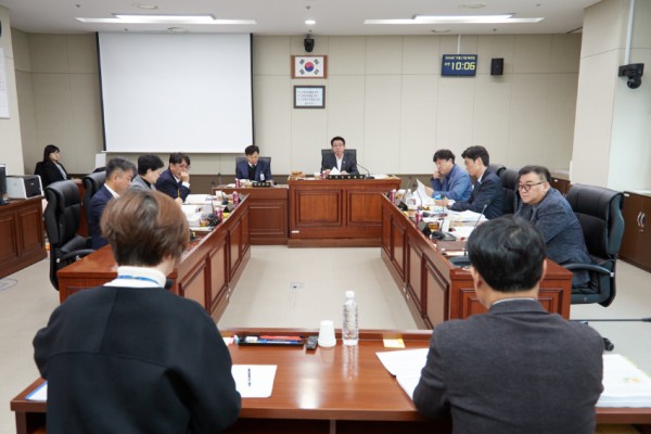 20241121 행정사무감사 3일차(3)-도시건설위원회.jpg