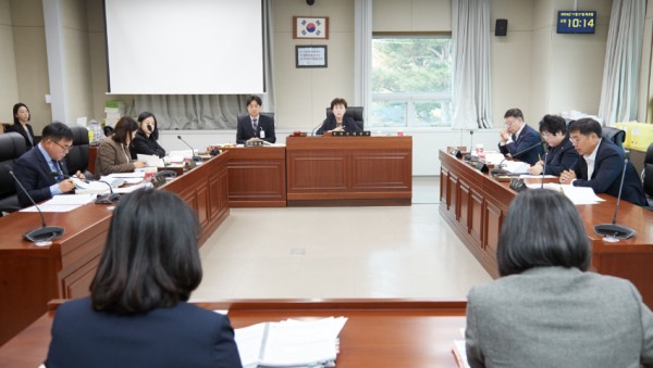 20241121 행정사무감사 3일차(2)-문화복지위원회.jpg