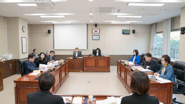 20241122 행정사무감사 4일차(2)-경제환경위원회.jpg
