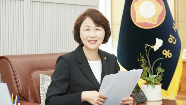 유진선 의장.jpg