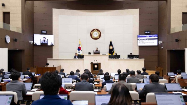 20250214 용인특례시의회  제290회 임시회 폐회(1).jpg