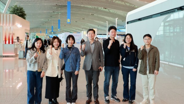 14. 이상일 용인특례시장을 비롯한 시 대표단이 도서관 건립 지원과 국제 교류 협력을 위해 25일 베트남 꽝남성을 공식 방문한다..jpg