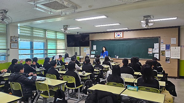 수지_보도자료_3월21일_(2025년학교연계스쿨樂 활동사진).jpg