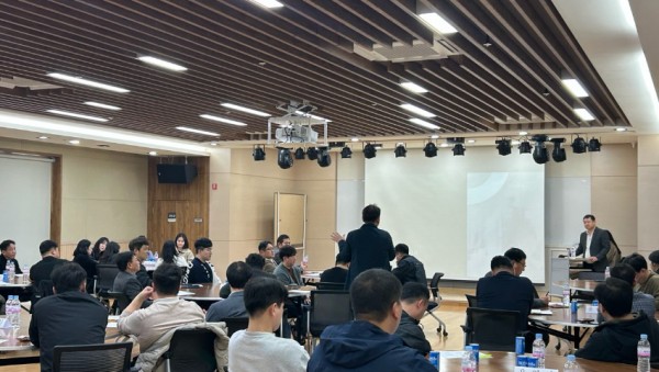 7. 용인특례시가 지난 27일 산지전용허가(협의) 실무자와 설계용역사 관계자들간 업무연찬회를 열었다..jpg