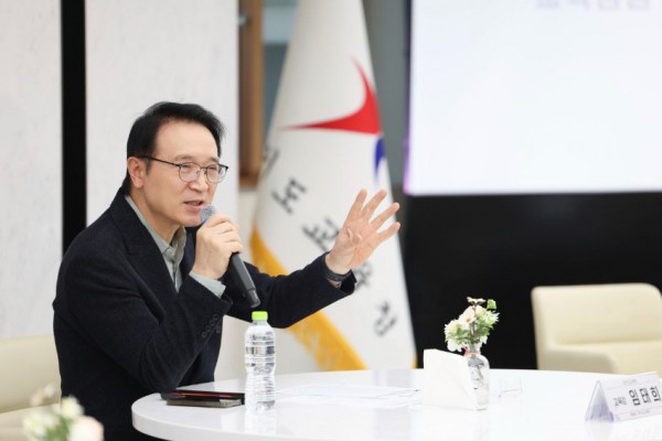250404_경기도교육청__‘경기교육_변호사_인력풀’_확대_구축__교육_현장_법률지원_강화한다(자료사진).jpg
