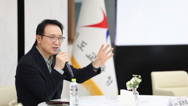 250404_경기도교육청__‘경기교육_변호사_인력풀’_확대_구축__교육_현장_법률지원_강화한다(자료사진).jpg