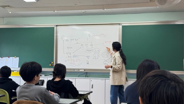 (20250407) 용인교육지원청 보도자료(용인 둔전제일초, 찾아가는 저작권 교육으로 저작권 인식 높여) 사진2.jpg