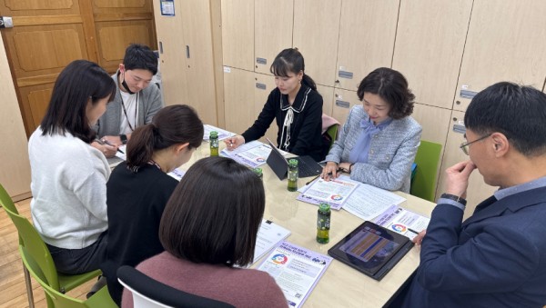 250407_경기도교육청___학교업무개선_의견_적극_수렴한다._‘학교_현장_소통_집중_기간’_운영_(사진).jpg