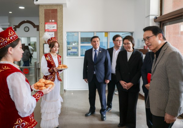 250423_임태희_경기도교육감_“한국어_능력__다문화가정_귀국_재외동포_학생의_인생_걸린_문제”(사진2).JPG