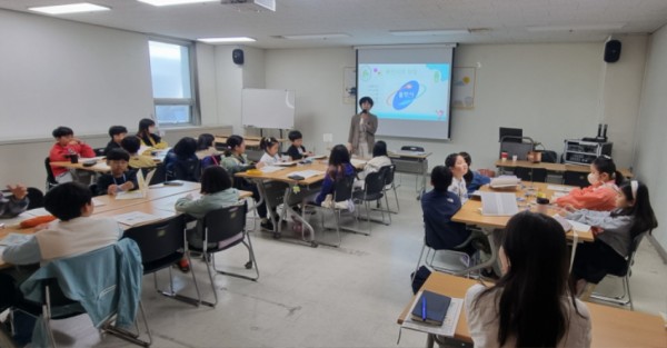 2025 Y로드톡파원 개강 보도자료 사진 1.jpg