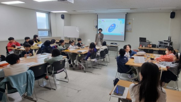 2025 Y로드톡파원 개강 보도자료 사진 1.jpg