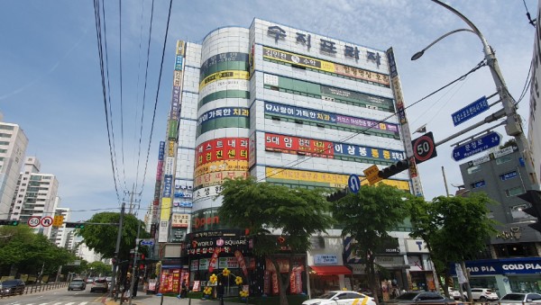 2. 용인에서 가장 비싼 땅으로 꼽힌 용인시 수지구 풍덕천동 수지프라자 건물 부지.jpg