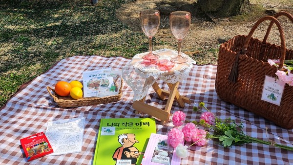 2. 북크닉 프로그램 참가자에게 대여하는 북크닉 꾸러미.jpg