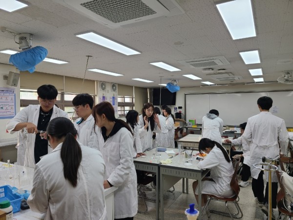 (20250514)용인교육지원청 보도자료(포곡고등학교, 창의 융합형 과학실험챌린지 ‘사이언스 쿼드 플레이_ 행사 진행 ) 사진2.jpg