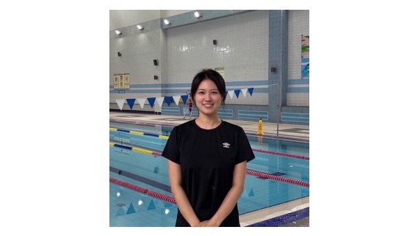 보도자료 사진3-2(아르피아스포츠센터 수영장 안전관리자 최윤정).jpg