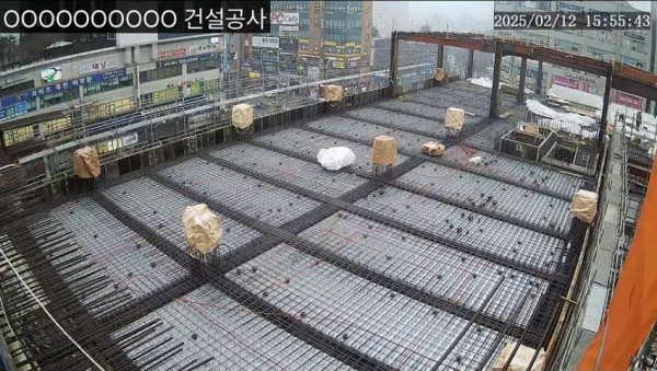 2. 용인특례시는 공공건축물 하자 발생을 줄이고자 ‘Go품질·Stop하자’ 사업을 추진한다고 밝혔다. 사진은 보정종합복지회관 건축현장 촬영 영상.JPG