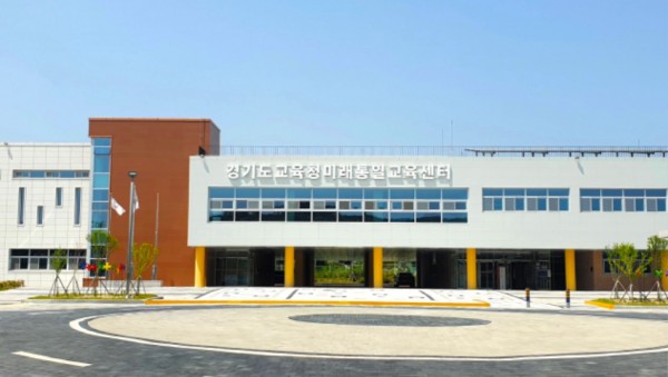 250624_미래통일교육을_위한_안보_현장을_직접_가다…경기도교육청__‘2025_안보_견학’_실시(운영지원과)_경기도교육청미래통일교육센터.jpg