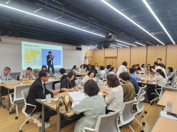 250710_학생과_학부모에게_신뢰받는_경기교육정책_자율선택급식_운영학교_확대(학교급식보건과)(사진2).png