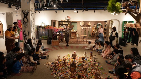 [사진1] 용인문화재단, 2026년 만원 조아용 첫 번째 시리즈 제페토의 작업실  피노키오의 탄생 개최.JPG