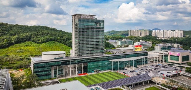 5. 용인특례시청.jpg